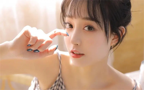 三色毛线三种颜色搭配